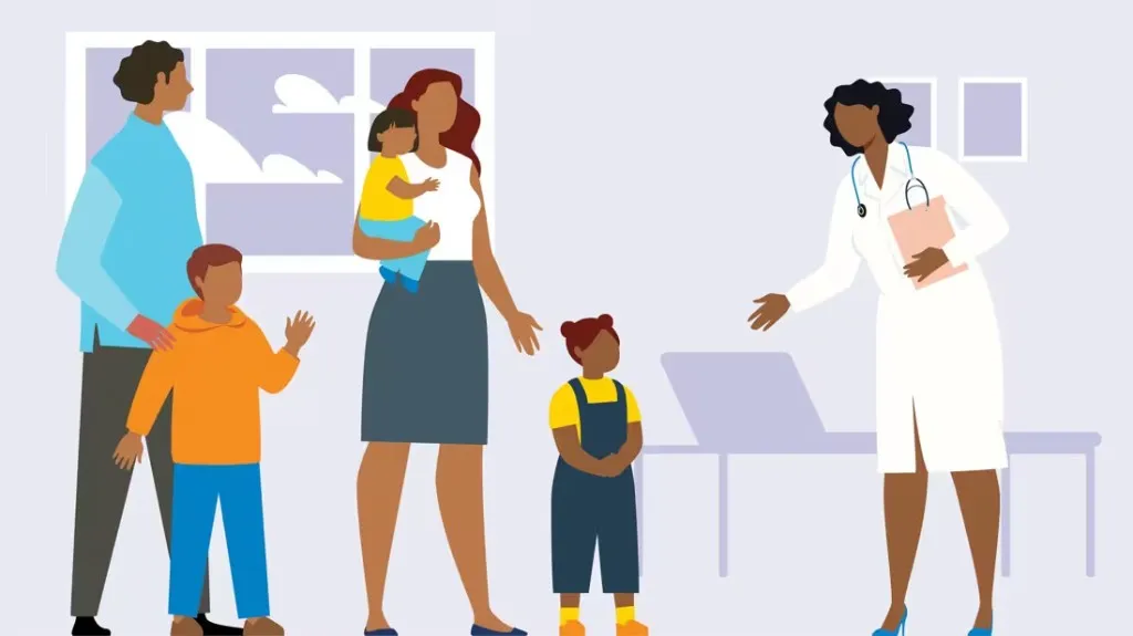 Família recebendo orientação profissional em ambiente acolhedor